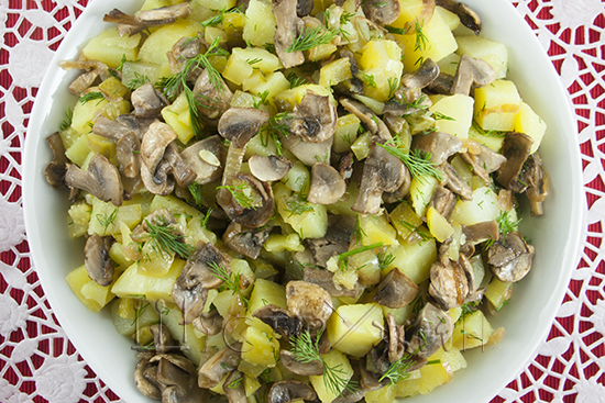 салат с шампиньонами, рецепт картофельный салат с грибами, рецепт
